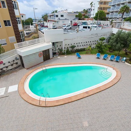 House In Near Playa Del Pirata Дом отдыха *
